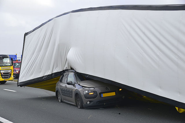 2022/37/20220218-15u42 GB 005 Stormschade A9 hm 39 afslag Haarlem-Zuid.jpg